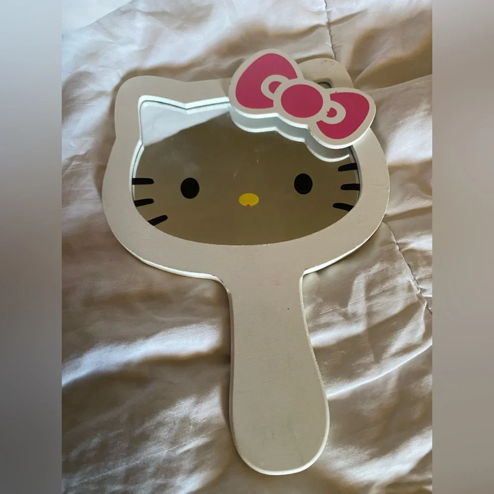 Hello Kitty Pink and Zebra Jewelry Box - Picture 7 of 12